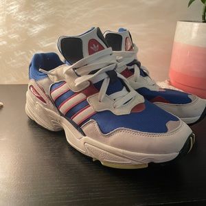 Adidas men’s sneaker 8 1/2